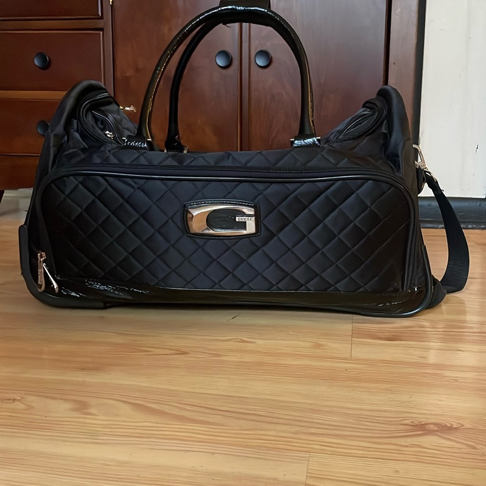 Guess Duffle Bag / Suitcase